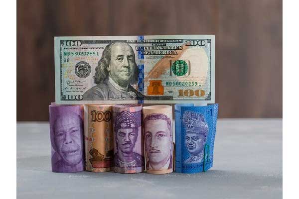 黄金，继续上演“非逼空式上涨”